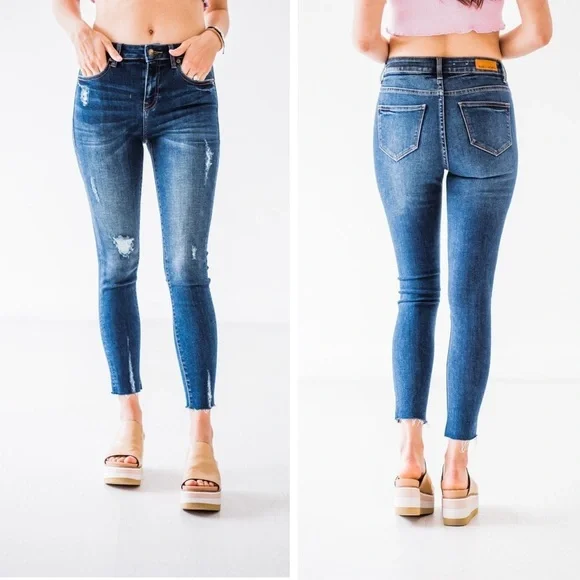 Rubies and Honey - Dark Wash - Skinny Jeans - Picture 2 of 11